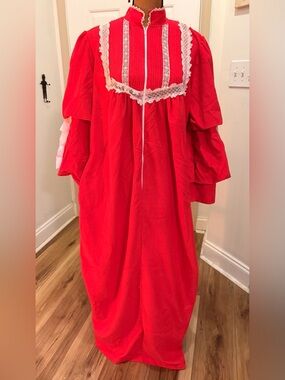 Vintage 70s Willow Creek Red Hostess Robe Lace Puff Sleeve Housecoat Made USA